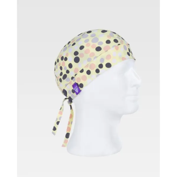 Bandana de tecido elástico e estampada.