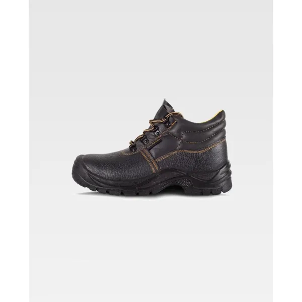 Bota baixa em pele, com cordões, sola em PU, biqueira e meia-sola em aço.
