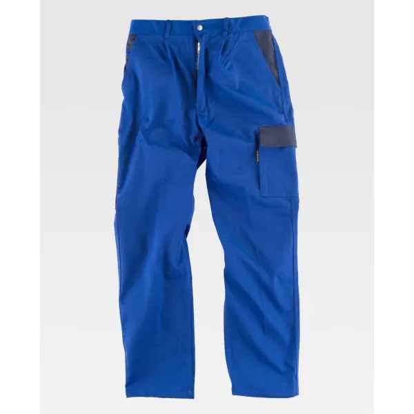 Calça combinada.