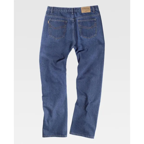 Calça de ganga com cinco bolsos